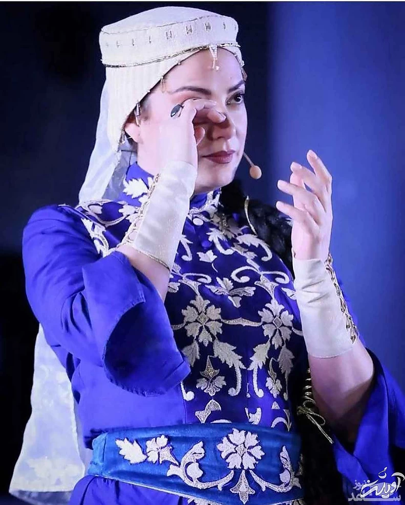 انتشار تصاویر طناز طباطبایی در تئاتر سی صد در اینستاگرام